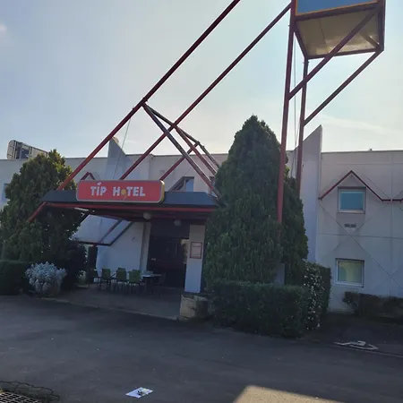 Tip Ex F1 فندق 2*