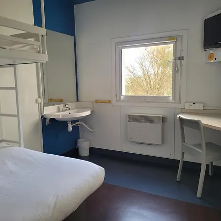 فندق Tip Ex F1 2*